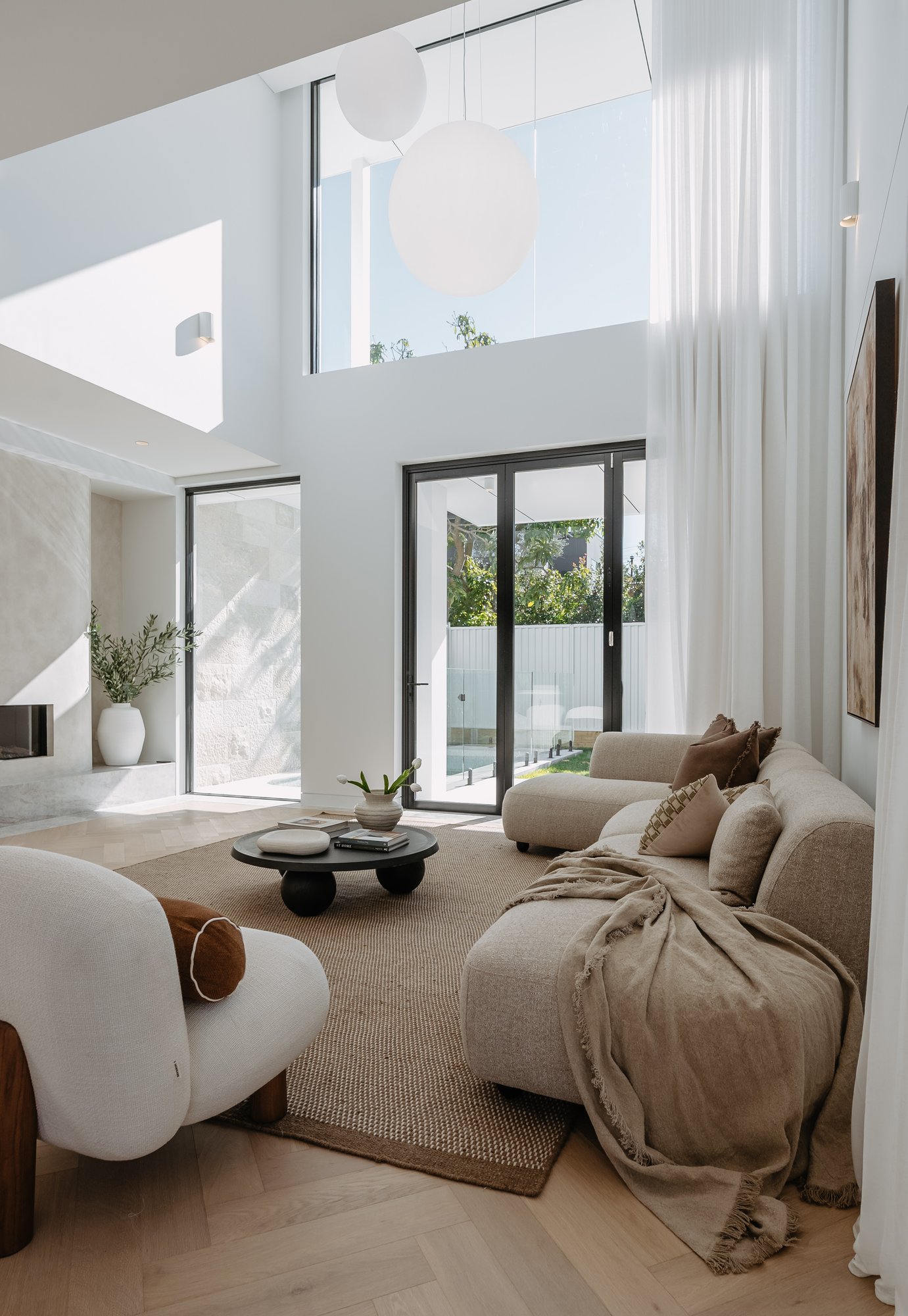 Lounge styling